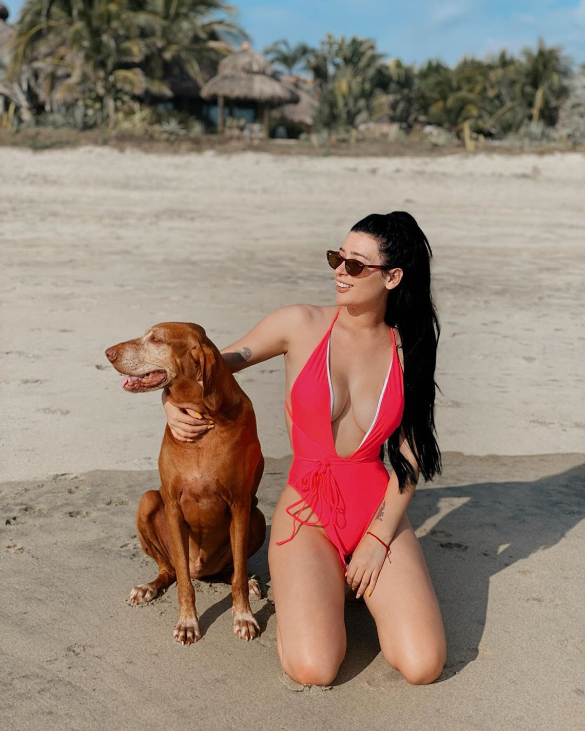 beautiful latin girl Brenda Zambrano